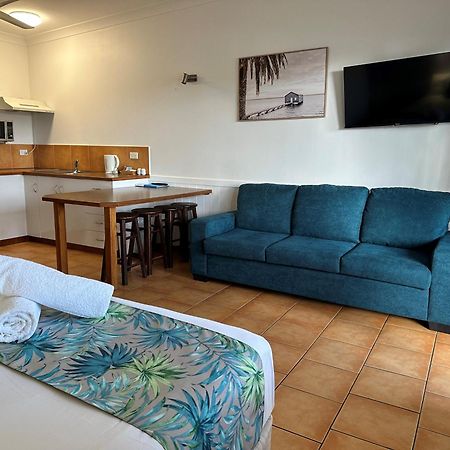 Cardwell Beachfront Motel Zewnętrze zdjęcie