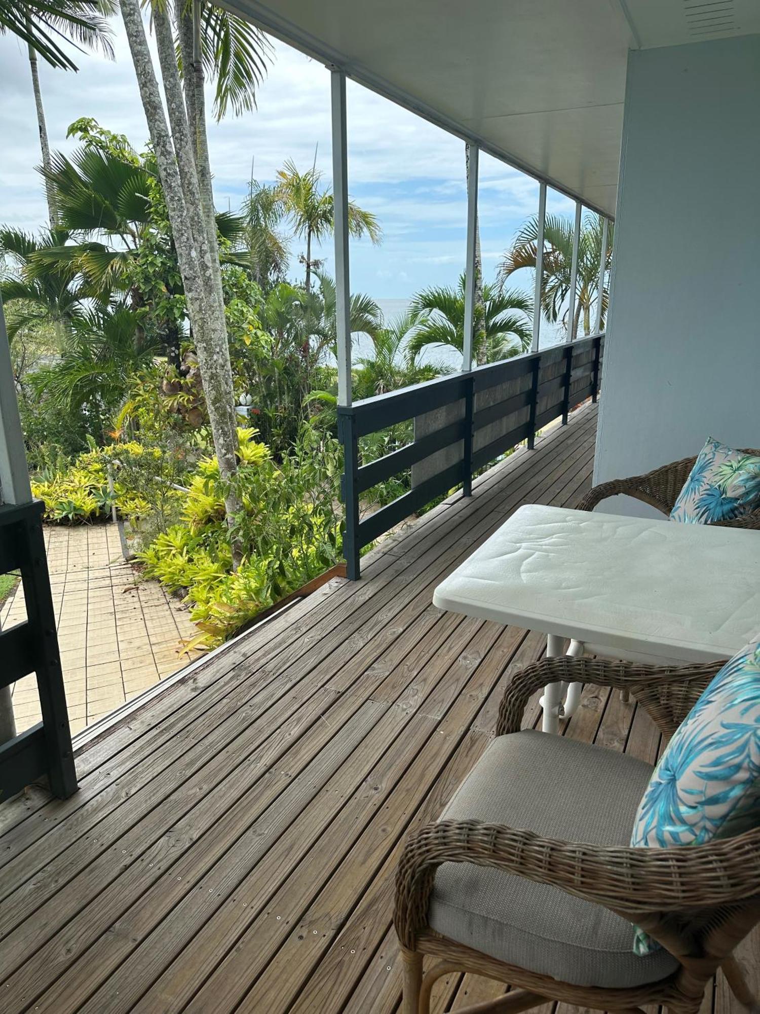 Cardwell Beachfront Motel Zewnętrze zdjęcie
