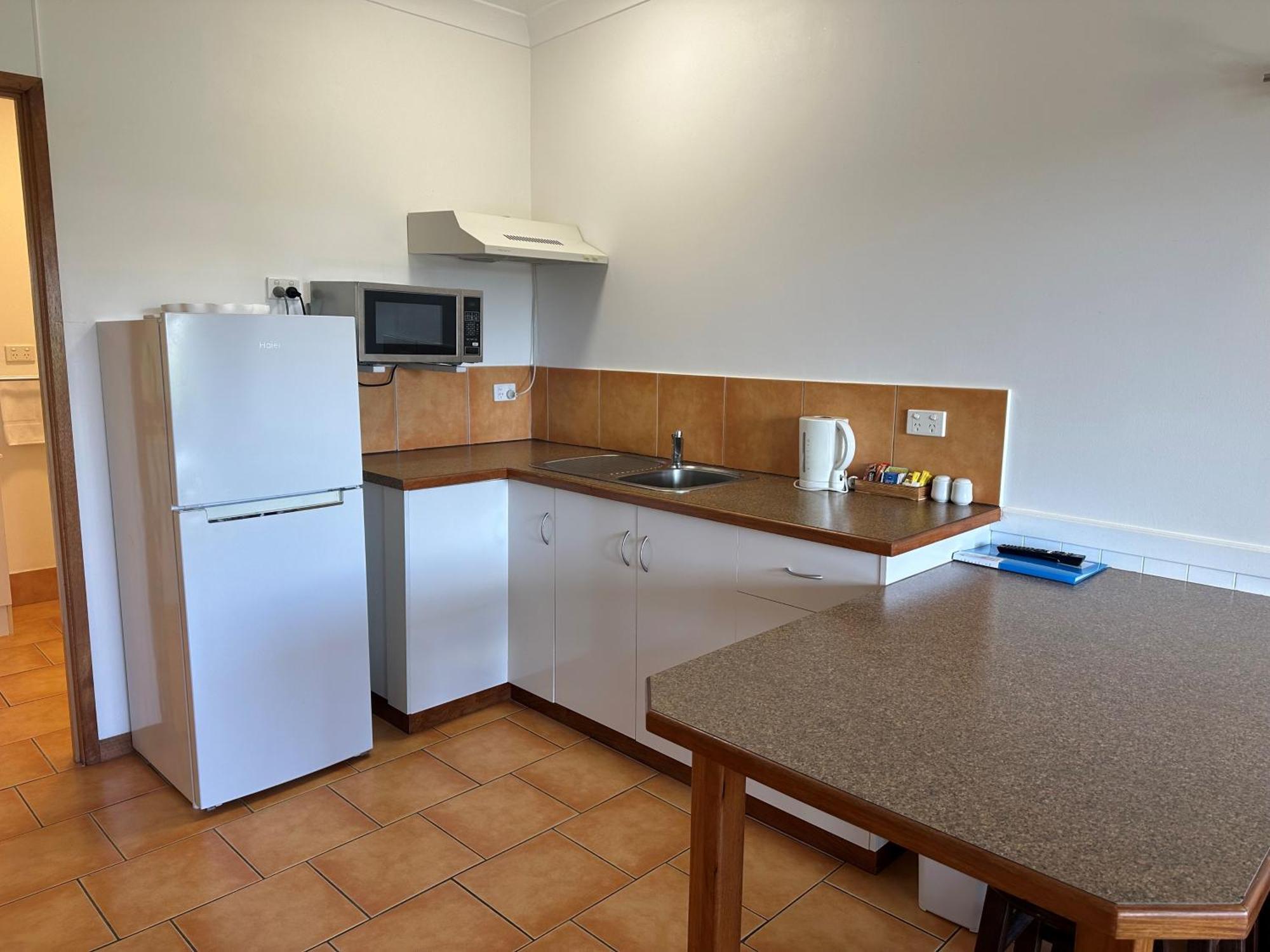Cardwell Beachfront Motel Zewnętrze zdjęcie