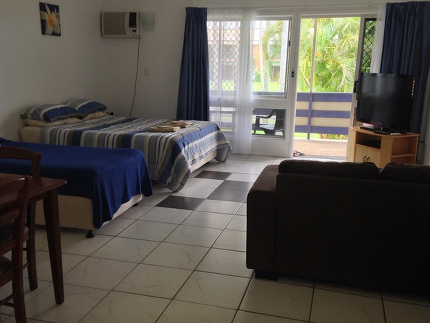 Cardwell Beachfront Motel Zewnętrze zdjęcie