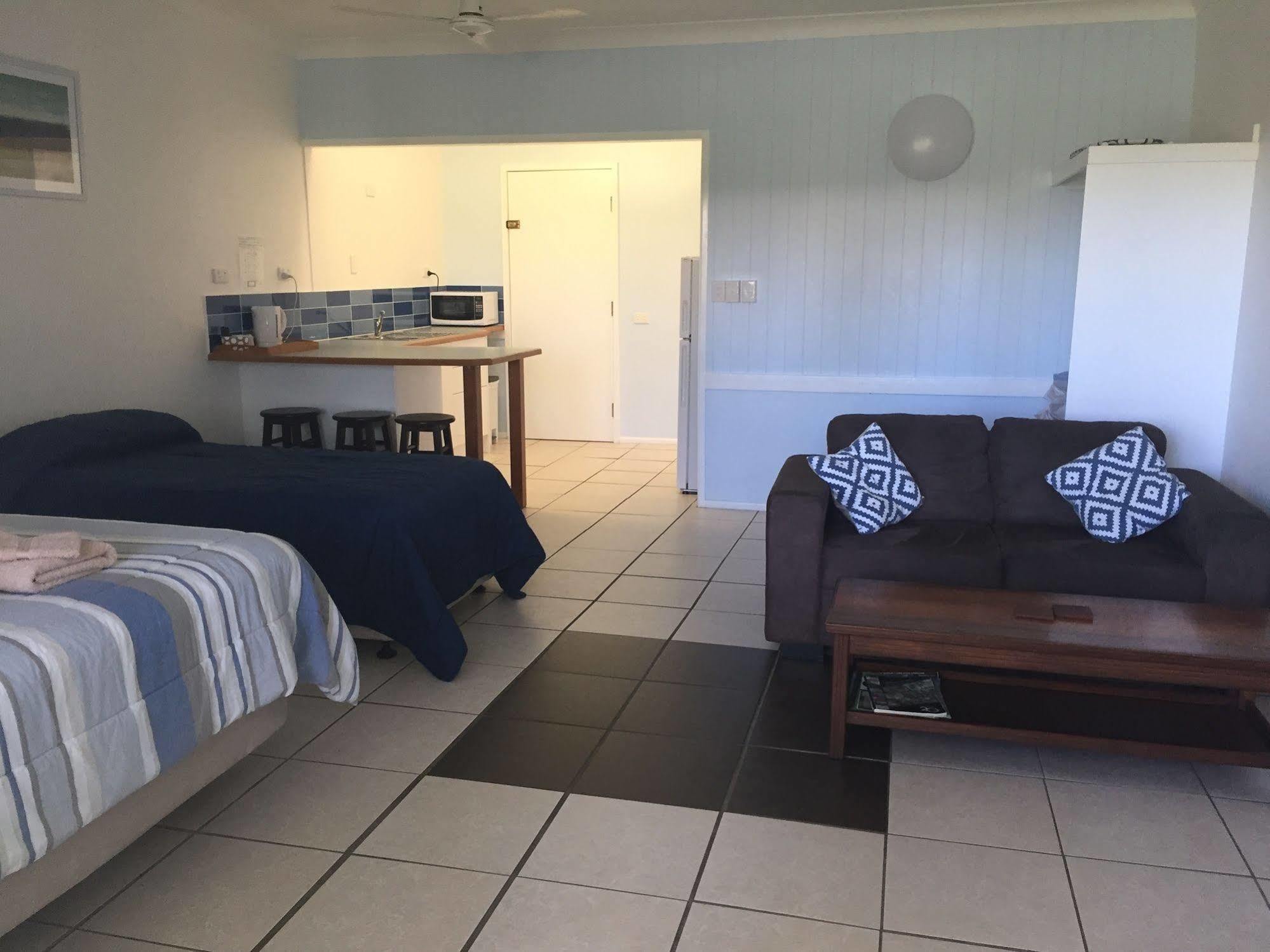 Cardwell Beachfront Motel Zewnętrze zdjęcie